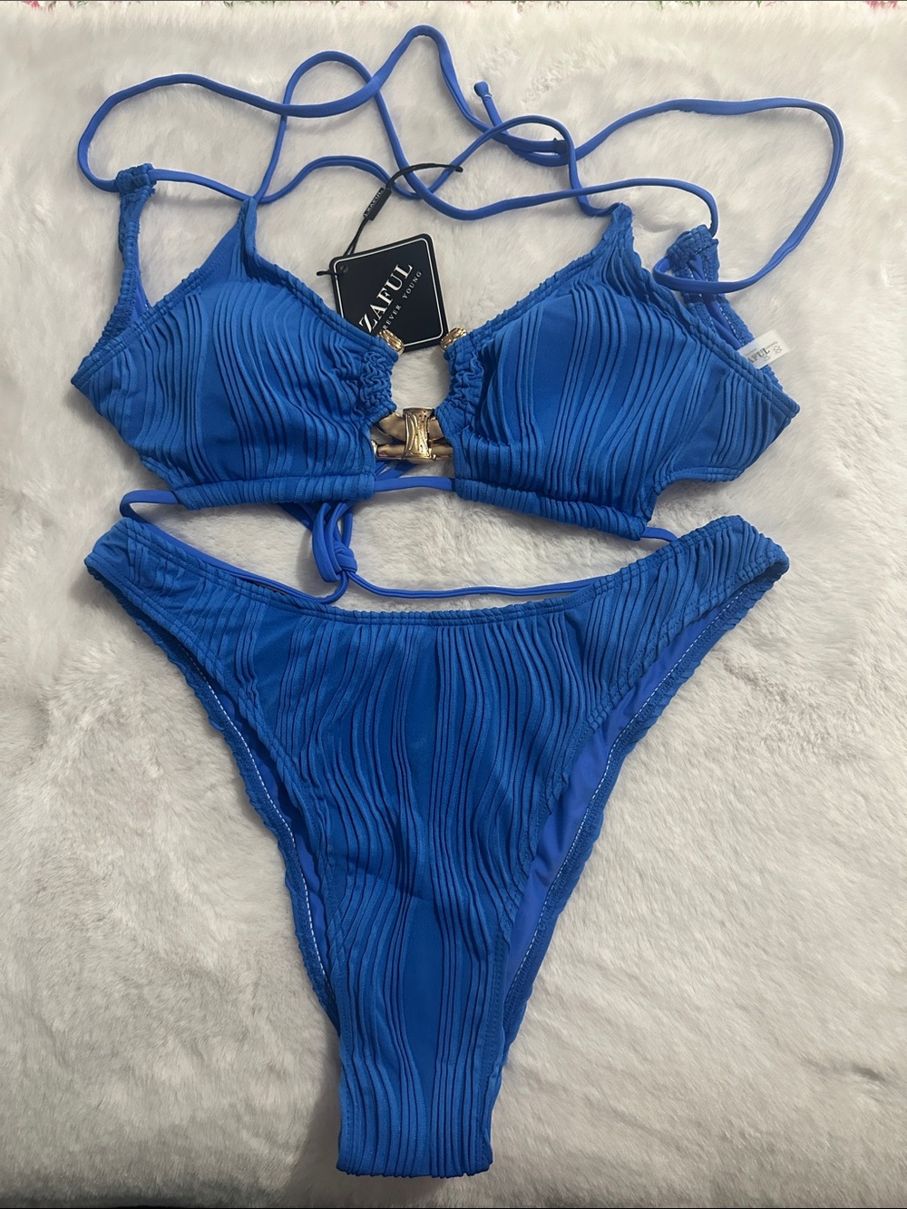 Zaful Bright Blue Ribbed Two-Piece Bikini with Gold Accent